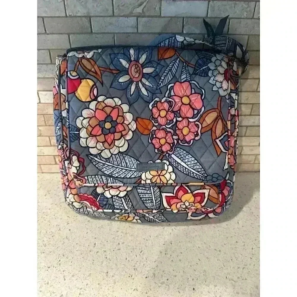 Vera Bradley Womans Crossbody Bag Tropical Evening Quilted‎ Cotton b12